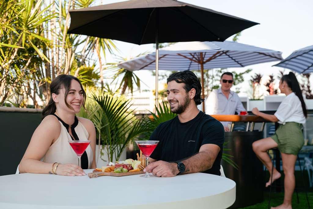 H On Mitchell Apartment Hotel Darwin Restoran foto